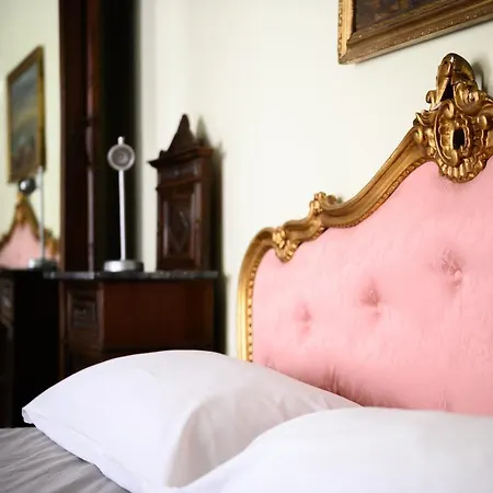 Emilia Villa *